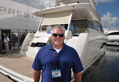 Dave Mayhew of The Boat Warehouse with the Jeanneau Prestige 680