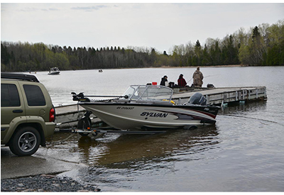 Nautisme et espèces aquatiques envahissantes, un enjeu important pour le lac Saint-Jean