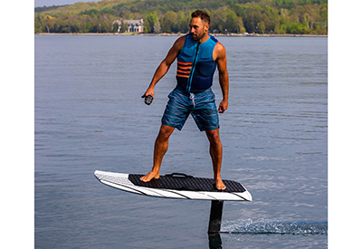 Les planches de surf à hélice ne sont toujours pas légales au Canada