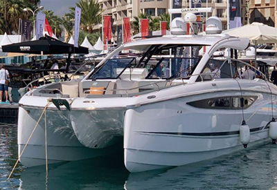 New boats: Four Winns Brand New Twin Hull, the Th36