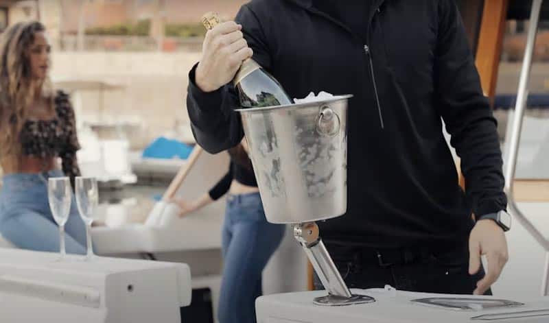 Bevbucket Boat Champagne Holder