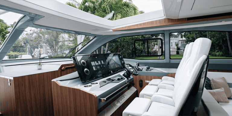New Boats: Aquila 46 Coupe