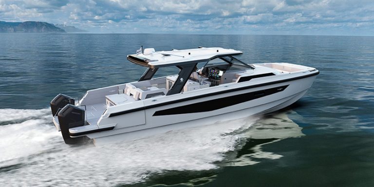 Aquila dévoile le 45 Sport