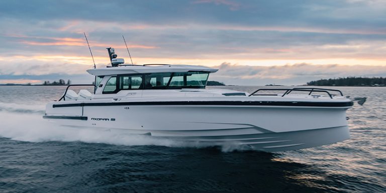 Axopar présente le 38XC Cross Cabin à Düsseldorf