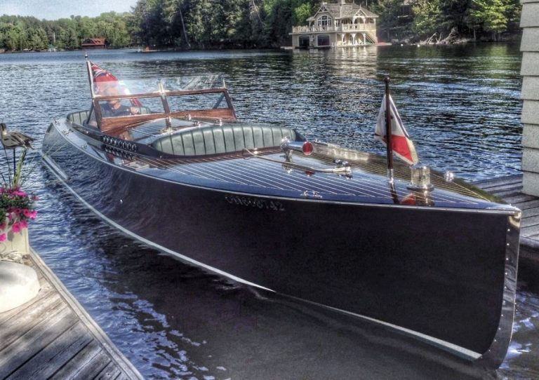 Classic Boat Tour & Auction: A Lake Joseph or Lake Rosseau Experience