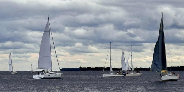 Retour du circuit de courses du lac Saint-Jean