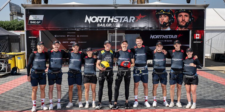 Ryan Reynolds/Northstar defeats Hugh Jackman in SailGP